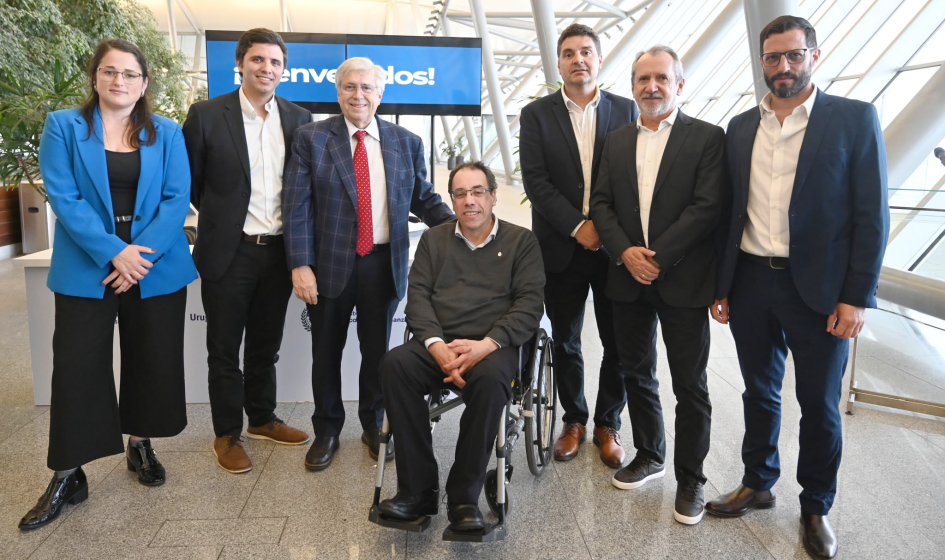Mintur - Aeropuertos firma de acuerdo