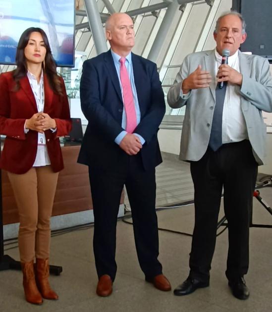 Uruguay recibió el primer vuelo de JetSMART, que opera el puente aéreo desde Buenos Aires Uruguay recibió el primer vuelo de JetSMART, que opera el puente aéreo desde Buenos Aires
