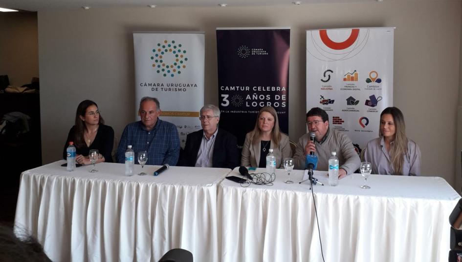 Conferencia de prensa en el ámbito de Camtur Conecta Conferencia de prensa en el ámbito de Camtur Conecta