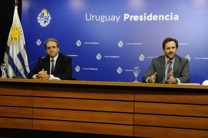 SubSecretario Monzeglio y Ministro Cardoso - Fotografía: Presidencia