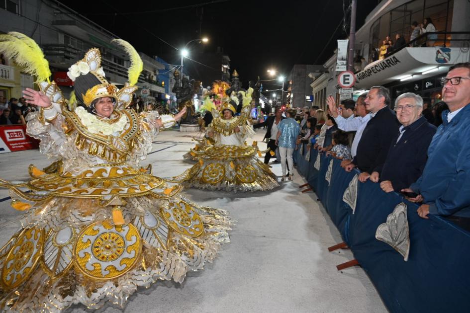Ministro Tabaré Viera participó de la segunda noche del carnaval de Artigas