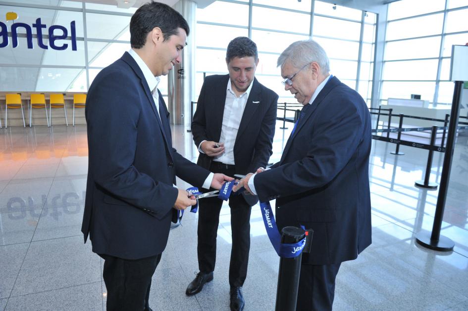 JetSMART inició hoy sus vuelos regulares entre Montevideo y Río de Janeiro JetSMART inició hoy sus vuelos regulares entre Montevideo y Río de Janeiro