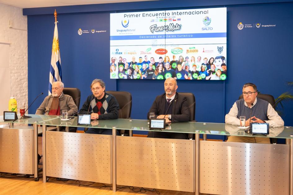 Llega el Primer Encuentro Internacional FansdelMate en Uruguay Llega el Primer Encuentro Internacional FansdelMate en Uruguay