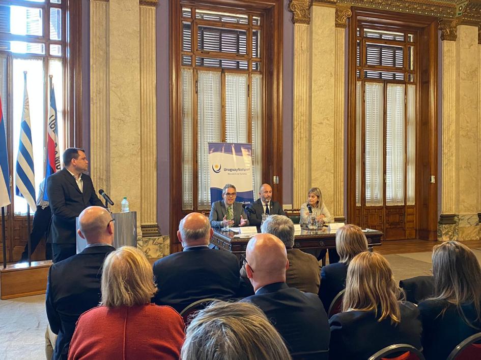 Presentación de prácticas y acciones realizadas en materia de prevención en viajes y turismo Presentación de prácticas y acciones realizadas en materia de prevención en viajes y turismo