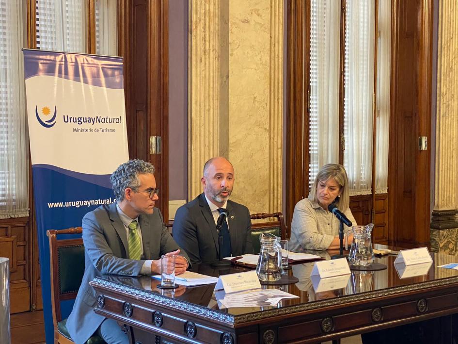 Presentación de prácticas y acciones realizadas en materia de prevención en viajes y turismo Presentación de prácticas y acciones realizadas en materia de prevención en viajes y turismo