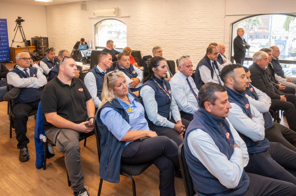 MINTUR y CPATU entregaron reconocimientos a trabajadores del taxi MINTUR y CPATU entregaron reconocimientos a trabajadores del taxi