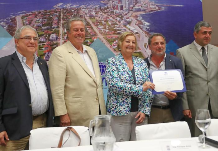 Entrega de certificación Entrega de certificación