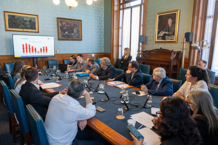 Reunión con Comisión de Industria, Energía, Comercio, Turismo y Servicios del Senado Reunión con Comisión de Industria, Energía, Comercio, Turismo y Servicios del Senado