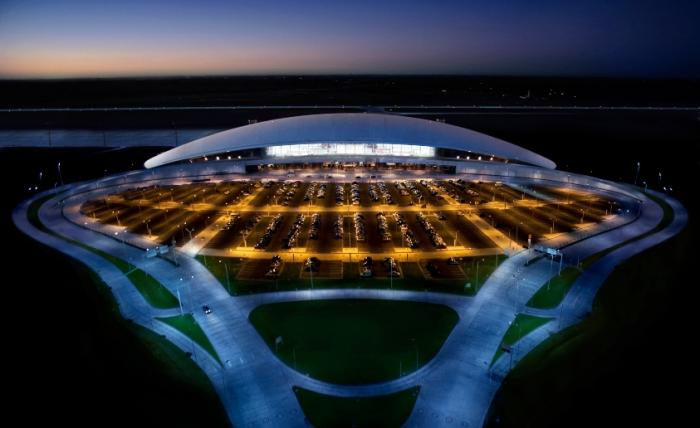 Aeropuerto Internacional Gral. Cesáreo L. Berisso Aeropuerto Internacional Gral. Cesáreo L. Berisso