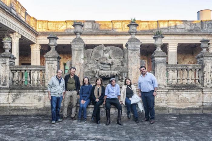 Autoridades del MEC, MINTUR e Intendencia de Paysandú junto a la familia Morató, en Castillo Morató Autoridades del MEC, MINTUR e Intendencia de Paysandú junto a la familia Morató, en Castillo Morató