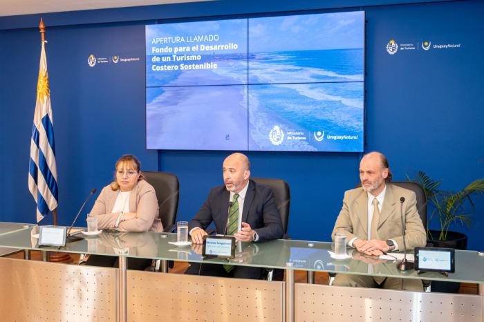 La ceremonia se llevó a cabo en la Sala Arredondo del Ministerio de Turismo La ceremonia se llevó a cabo en la Sala Arredondo del Ministerio de Turismo