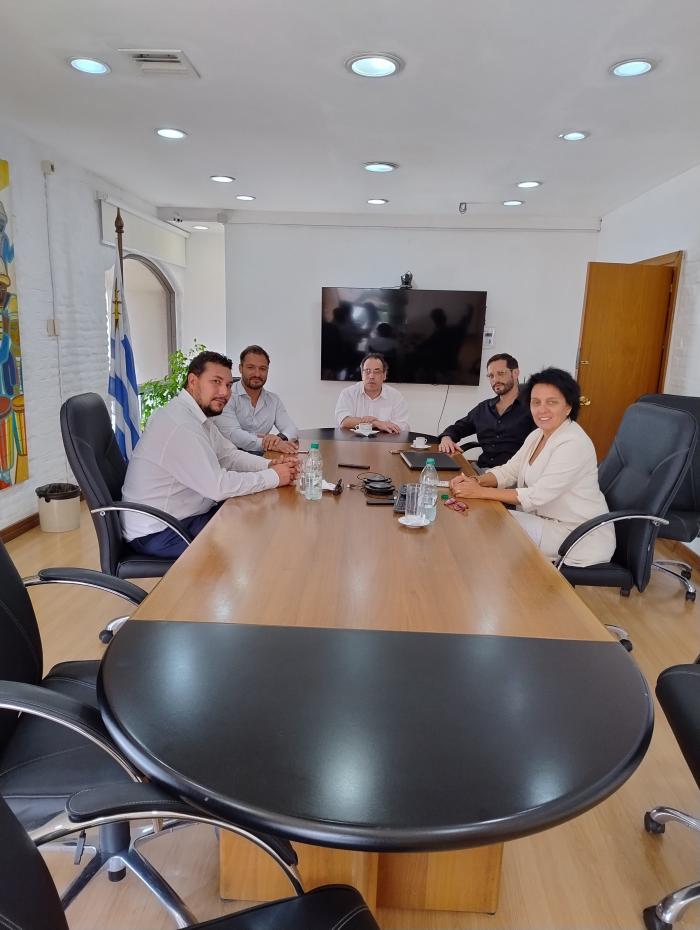 MINTUR y ANDE se reunieron con el compromiso de otorgarle mayor apoyo a las PyMES