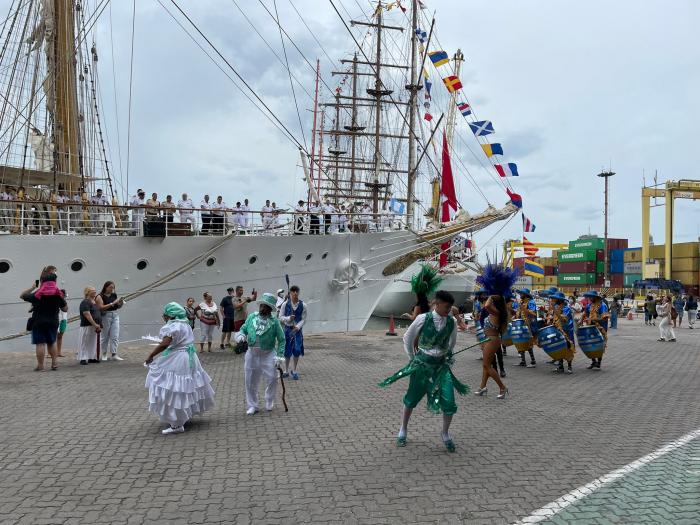 Comparsa "La Rodó" en Puerto de Montevideo
