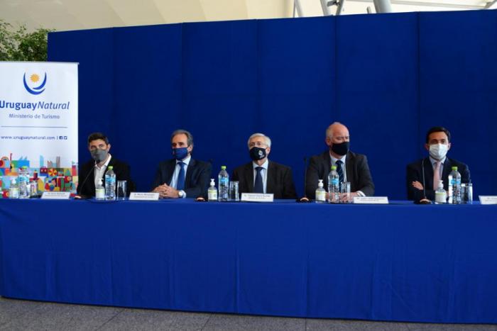 Lanzamiento de operaciones en Uruguay de JetSmart Airlines, Aeropuerto de Carrasco Lanzamiento de operaciones en Uruguay de JetSmart Airlines, Aeropuerto de Carrasco