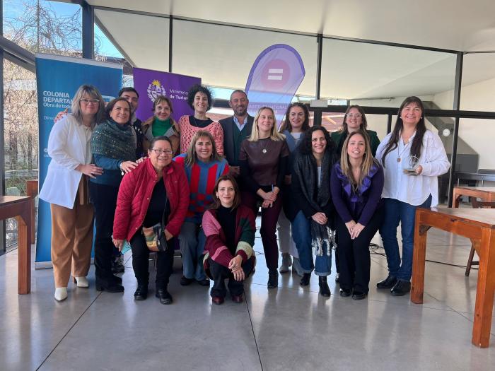 Encuentro "Mujeres Emprendedoras" en Colonia del Sacramento