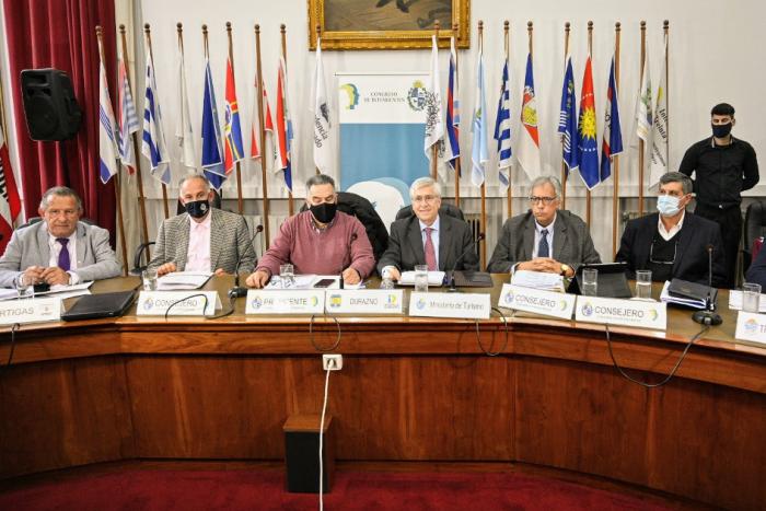 Autoridades del Mintur se reunieron con el Congreso de Intendentes Autoridades del Mintur se reunieron con el Congreso de Intendentes