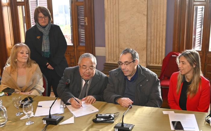 MINTUR y AUGM firman acuerdo de cooperación interinstitucional para el fortalecimiento del sector MINTUR y AUGM firman acuerdo de cooperación interinstitucional para el fortalecimiento del sector