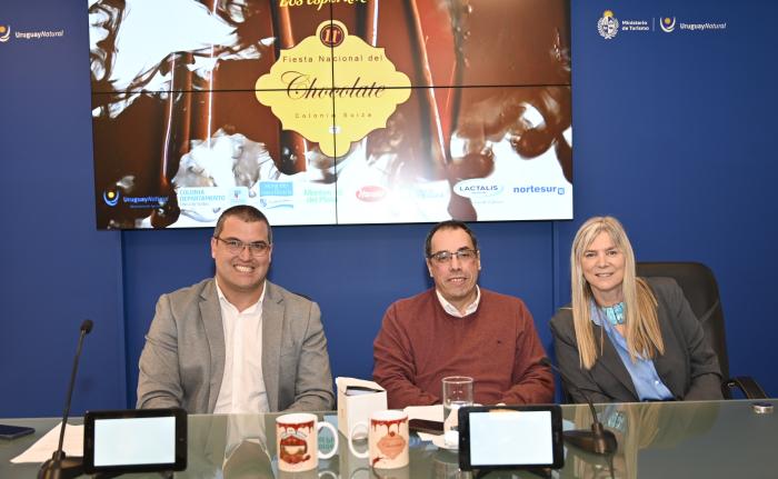 Lanzamiento Alcalde electo Marcelo Alonso - Ministro de Turismo Pablo Menoni - Alcaldesa Mónica Wibmer