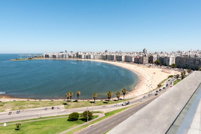 Playa Pocitos, Montevideo Playa Pocitos, Montevideo