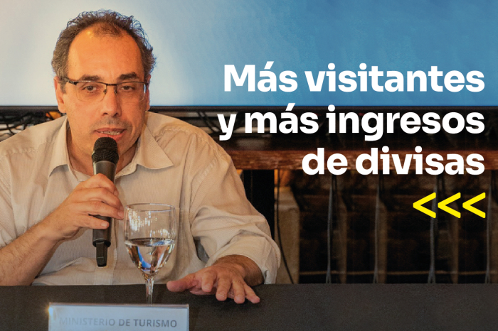 El ministro en conferencia