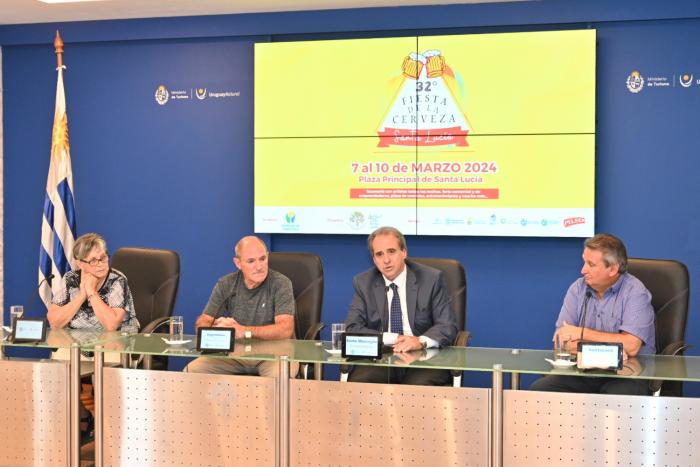 Santa Lucía se prepara para la 32ª edición de Fiesta de la Cerveza Santa Lucía se prepara para la 32ª edición de Fiesta de la Cerveza
