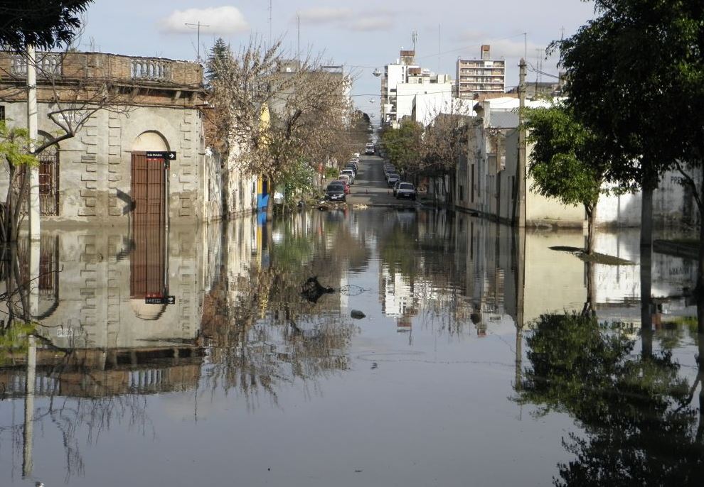 Zona de la ciudad de Salto inundada