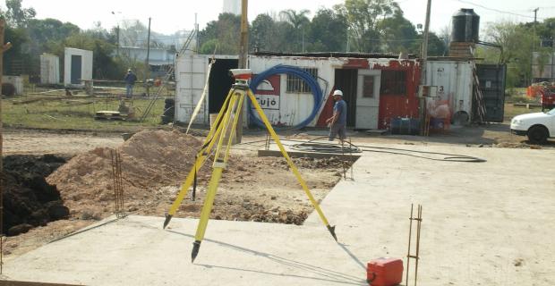 Construcción de viviendas en el Barrio