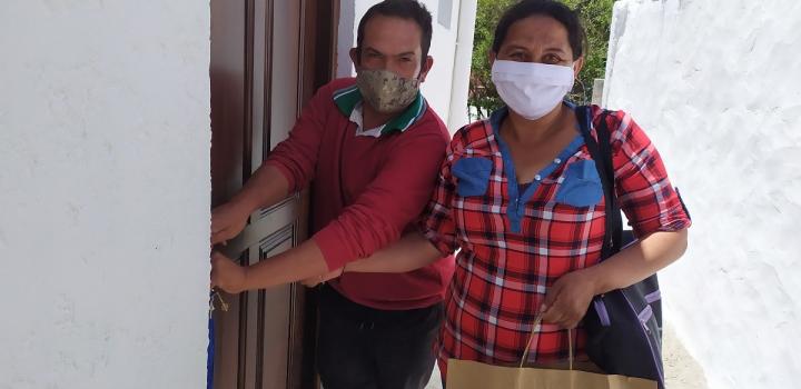 Familia participante de Talca recibe las llaves de su nueva vivienda