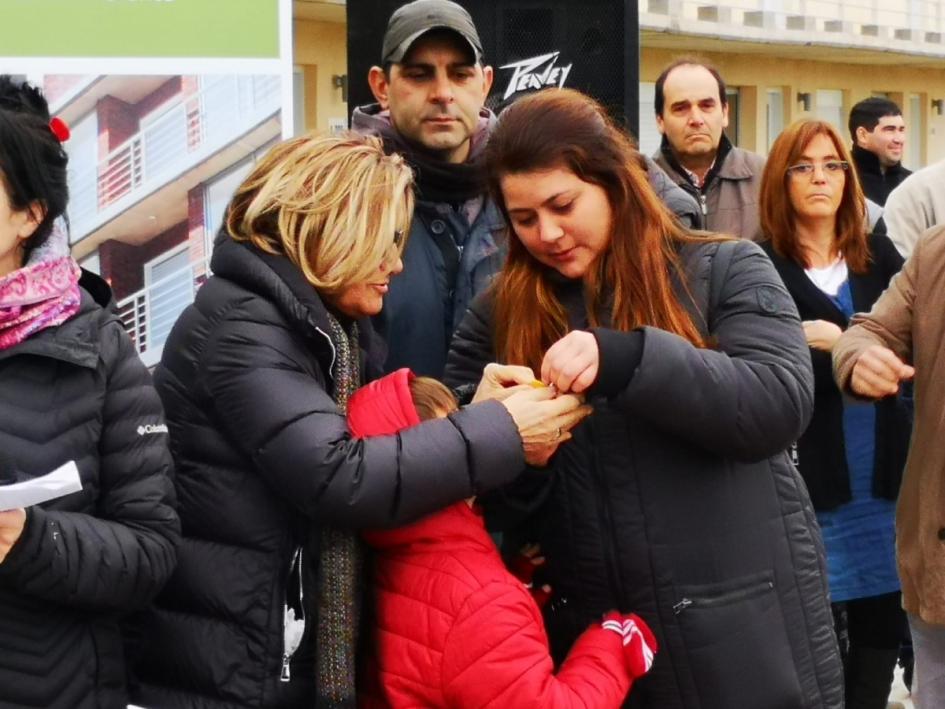 Más de 160 familias acceden a la Vivienda Vecinos con Ministra