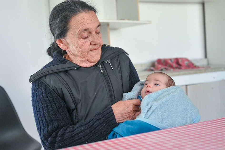 mujer con bebe