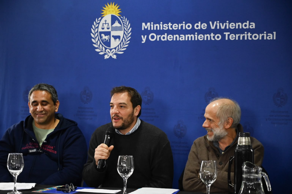 Escrituración Cooperativa Manchega subsecretario hablando