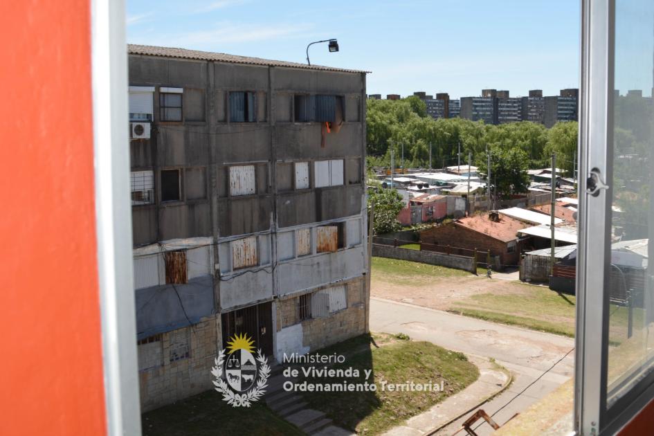 Entrega de vivienda Avanzar / MIDES