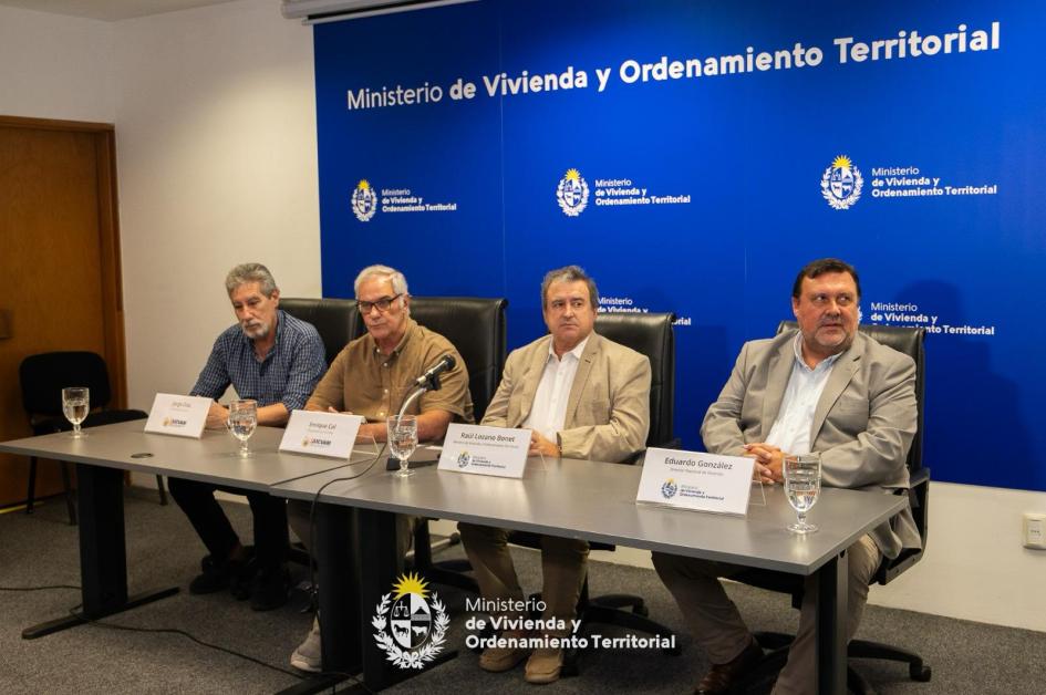 Convenio entre FUVCAM y MVOT Convenio entre FUVCAM y MVOT