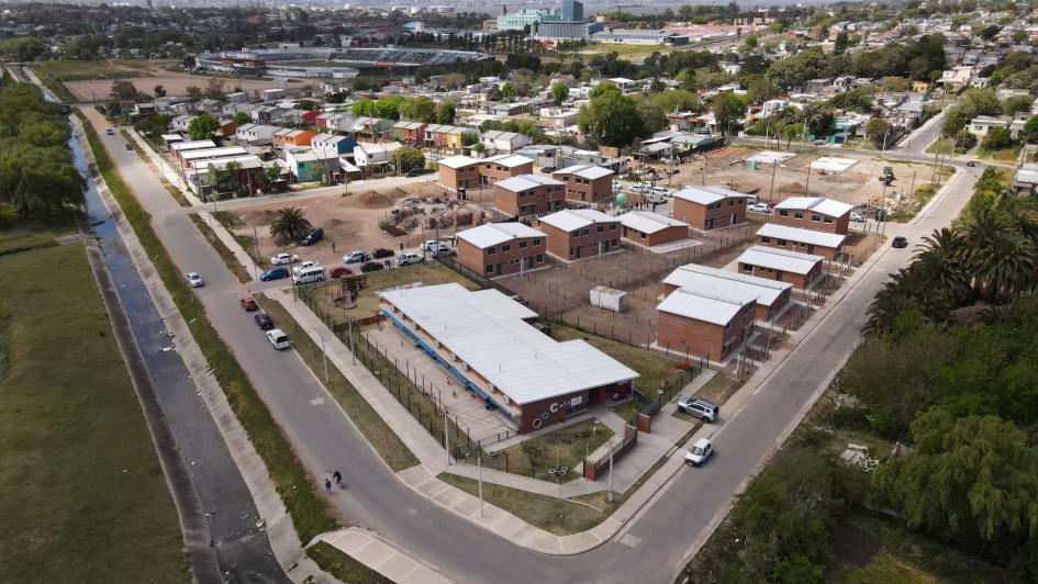 24 viviendas en Barrio La Paloma. Foto áerea de La Paloma día de entrega de viviendas.