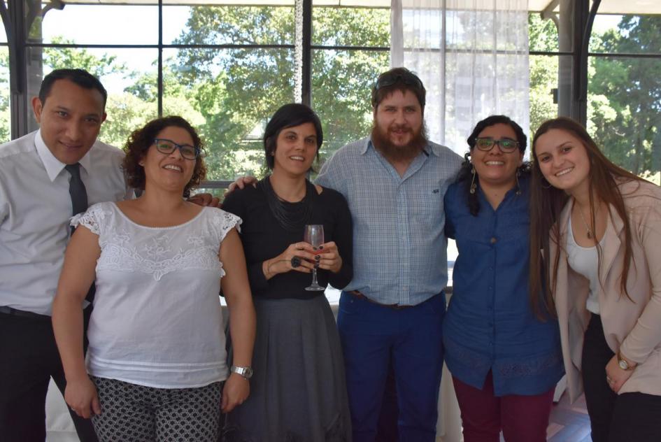 Otra imagen momento de brindis