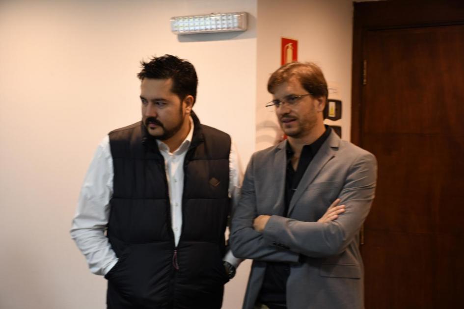 Director de Cambio Climático y Ordenamiento Territorial del Mvotma aguardan a que comience la actividad