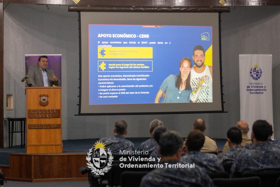 Entre Todos - Sueños En Obra, en Escuela Naval Entre Todos - Sueños En Obra, en Escuela Naval