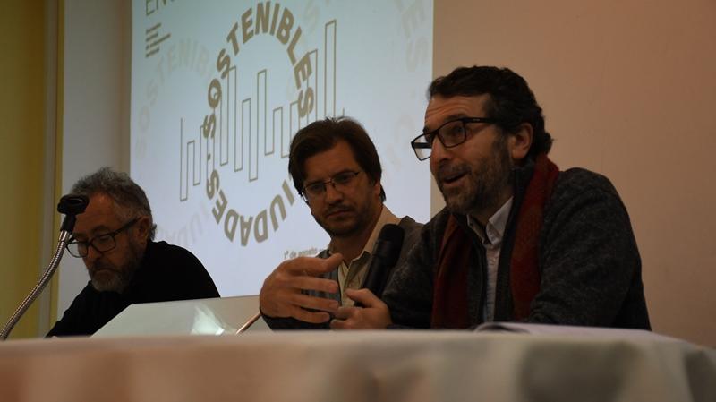 Director Nacional de Aguas Daniel Greif, director Nacional de Vivienda Salvador Schelotto y director Nacional de Ordenamiento Territorial en la apertura del Encuentro Nacional de Ordenamiento Territorial