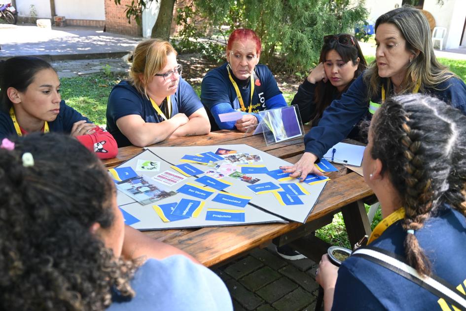 Participantes de Juntos en actividad grupal