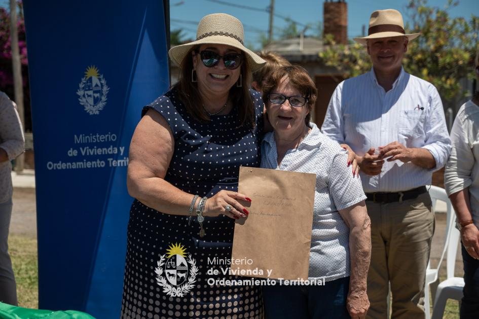 ministra con familias ministra con familias