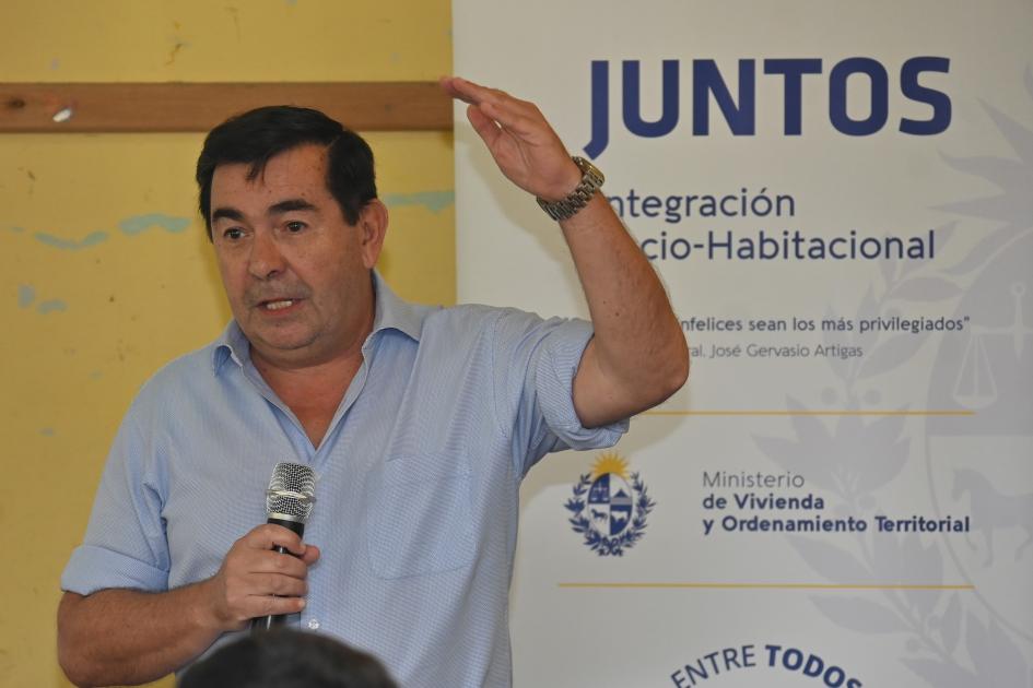 Presentación del proyecto socio habitacional en Fray Bentos