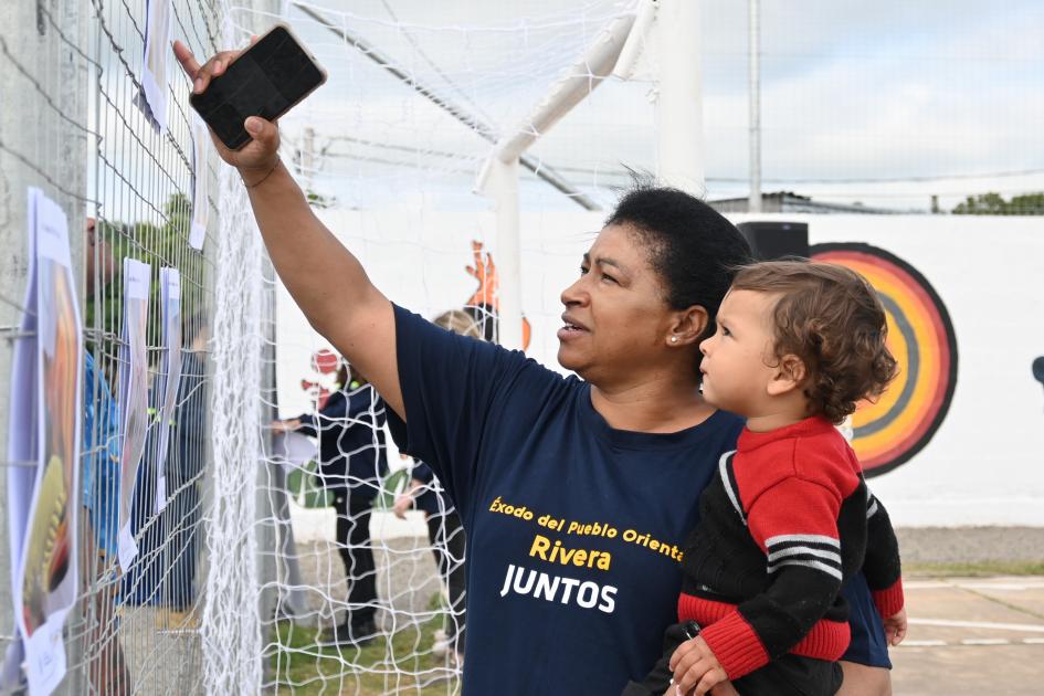 Participante de Juntos en la plaza Cimarrón IV