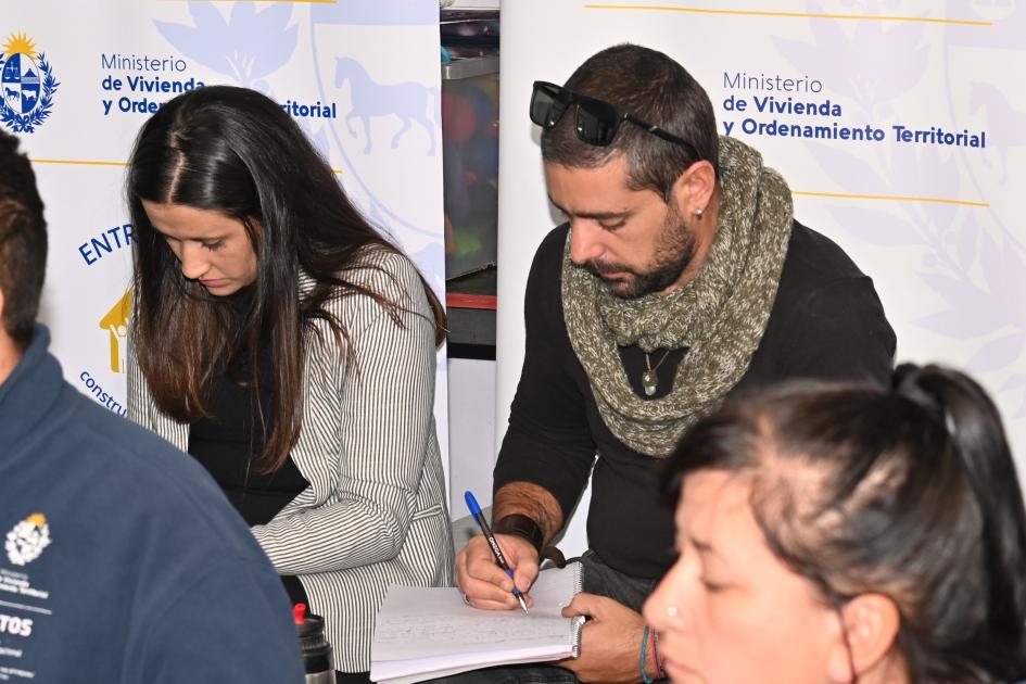 Representantes de instituciones de Barros Blancos