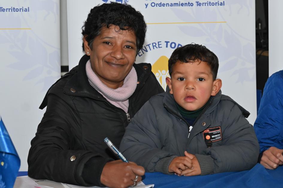 Firma de acuerdos particulares del grupo Independencia