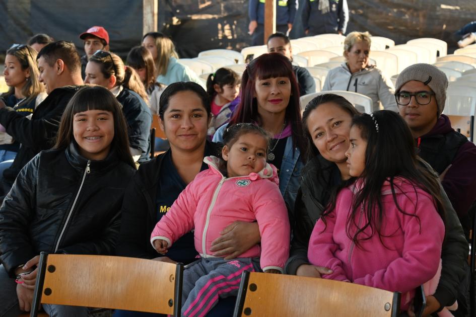 Entrega de viviendas en Salto