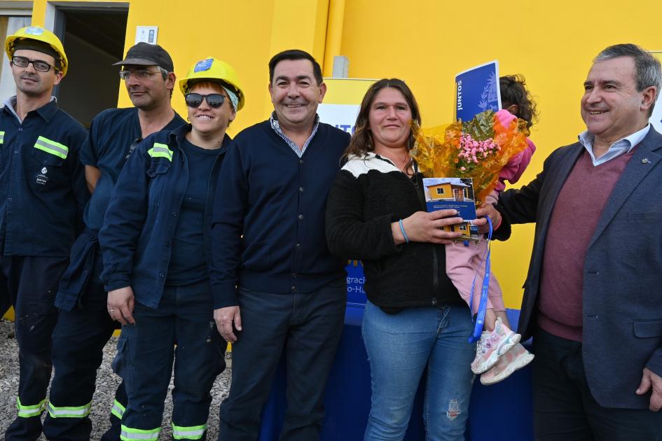 Entrega de viviendas en el barrio Casavalle