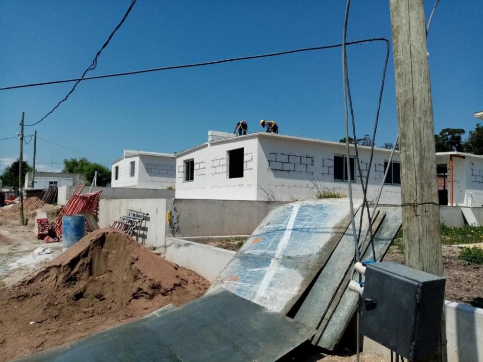 Recorrida de autoridades por Canelones VIviendas