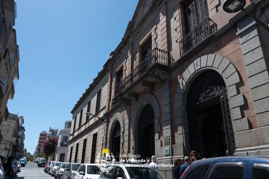El Antiguo Cuartel de Dragones de Montevideo fue declarado como monumento histórico nacional El Antiguo Cuartel de Dragones de Montevideo fue declarado como monumento histórico nacional