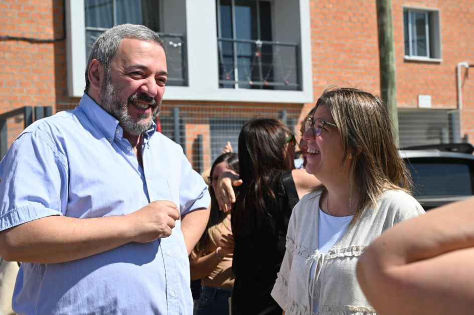 Entrega de viviendas barrio Villa Española Complejo Tobas