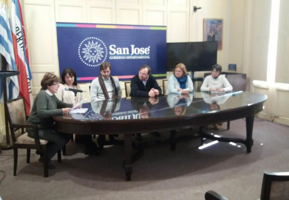 Firma de Convenio Mvotma-Intendencia de San José Sala de reuniones en las oficinas de la Intendencia de San José donde el director Nacional de Ordenamiento Territorial José Freitas y el Intendente de San José José Luis Falero, junto a sus respectivos equipos técnicos, firman convenio de cooperación